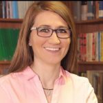 Doctora María Molinos Senante es distinguida con el Premio Excelencia 2016
